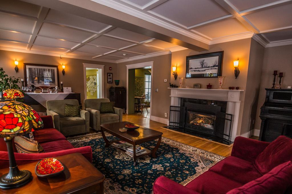 Cranmore Inn And Suites, A North Conway Boutique Hotel Bagian luar foto